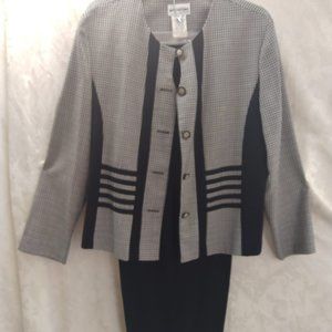Size 14 2pc Pants/Suit Set Black & White by Perceptions by Irene B
